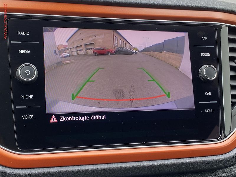 Volkswagen T-Roc (2018) 1.0 TSi, Comfortline, TZ, LED - fotka 16 z 17