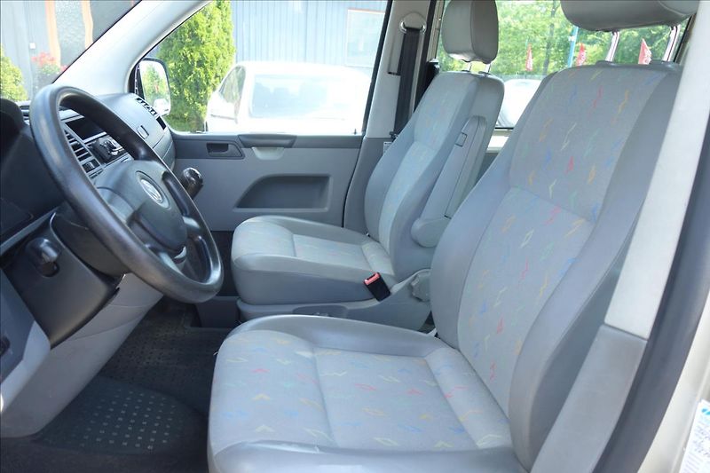 Volkswagen Transporter 2,5 TDi 96KW,ČR,8 MÍST,LONG. - fotka 10 z 30