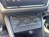 Volkswagen Touran 2.0TDI DSG TAŽNÉ - náhled 14