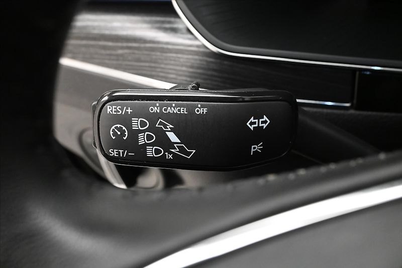 Škoda Superb 2,0 TDI 147KW DSG STYLE Záruka - fotka 24 z 33