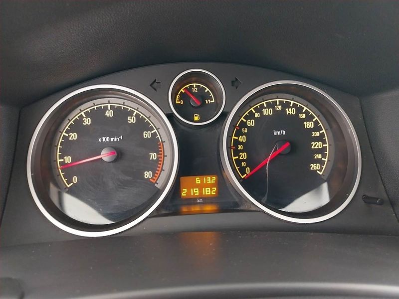 Opel Astra (2008) 1.6 16V, Serv.kniha, po STK - fotka 11 z 19
