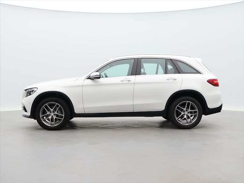 Mercedes-Benz GLC 2,1 220d 125kW AMG 4Matic CZ - fotka 4 z 33