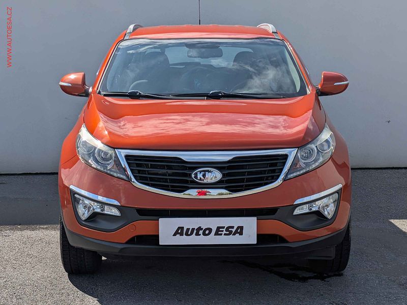 Kia Sportage (2012) 2.0CWT 4x4, ČR, AT - fotka 2 z 18