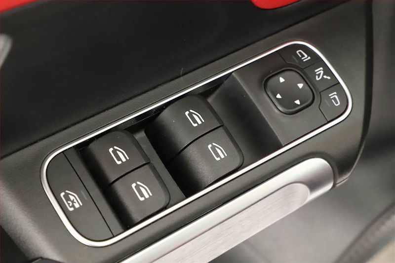 Mercedes-Benz GLB (2023) 200 d 4MATIC - fotka 9 z 21