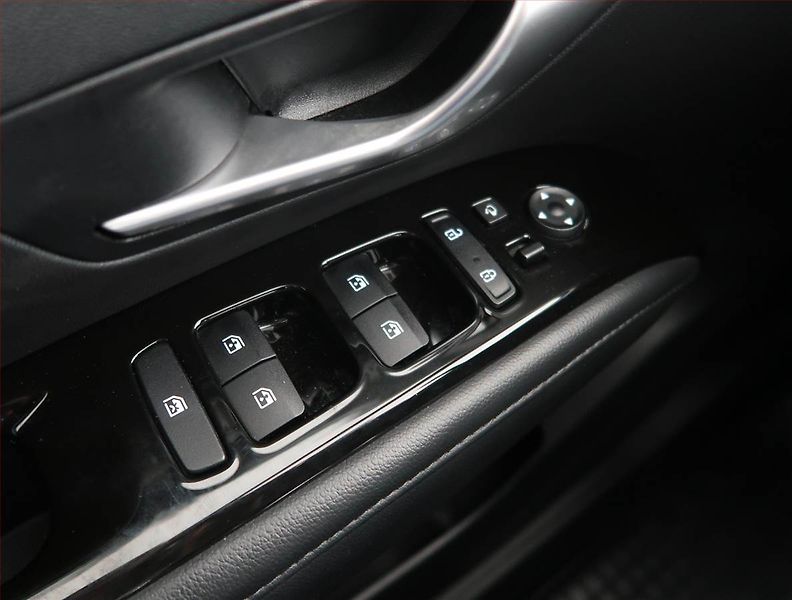 Hyundai Tucson (2021) Comfort 1.6 T-GDI 48V MHEV - fotka 16 z 18