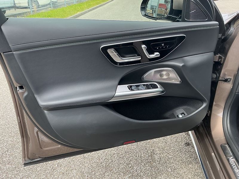 Mercedes-Benz Třídy E 450 d AMG 4MATIC - fotka 9 z 27
