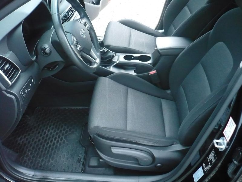 Hyundai Tucson 1.6T-GDI 130Kw 4x4 ČR Kamera - fotka 14 z 33