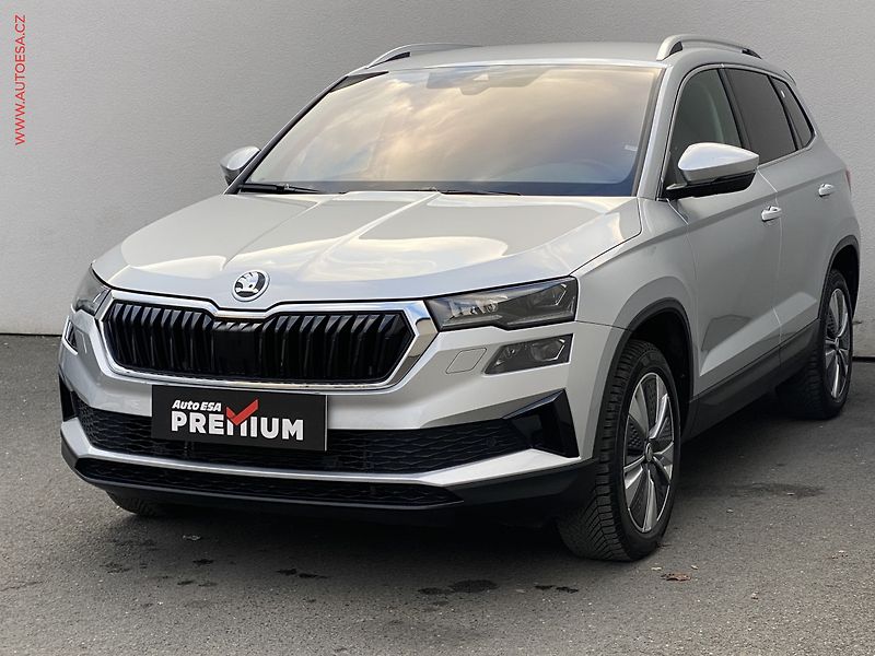 Škoda Karoq (2022) 1.5 TSi, 2.maj,ČR, Exclusive - fotka 3 z 17