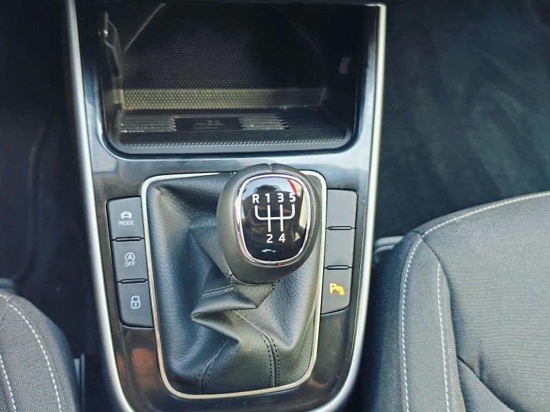 Škoda Fabia (2025) 1,0 TSI 70 kW 130 LET PREMIUM - fotka 33 z 39