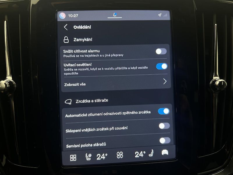 Volvo V90 T6 AWD DARK PLUS AUT - fotka 38 z 47