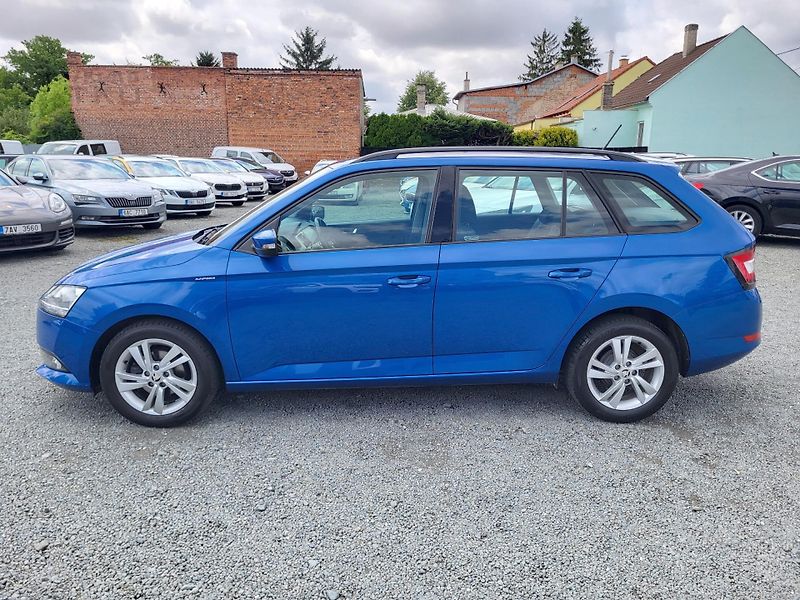 Škoda Fabia 1.0 TSI AMBITION Combi TOUR - fotka 2 z 44