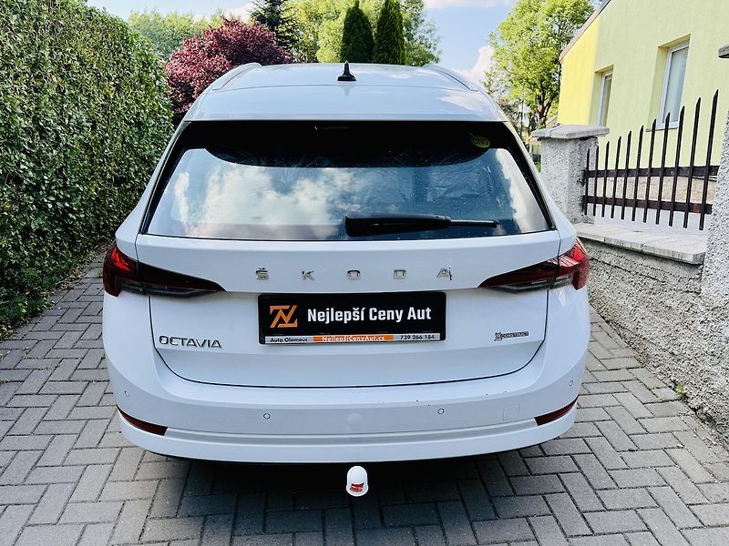 Škoda Octavia (2022) 1,5TSi 96kW CNG STYLE TAŽNÉ ČR - fotka 15 z 15