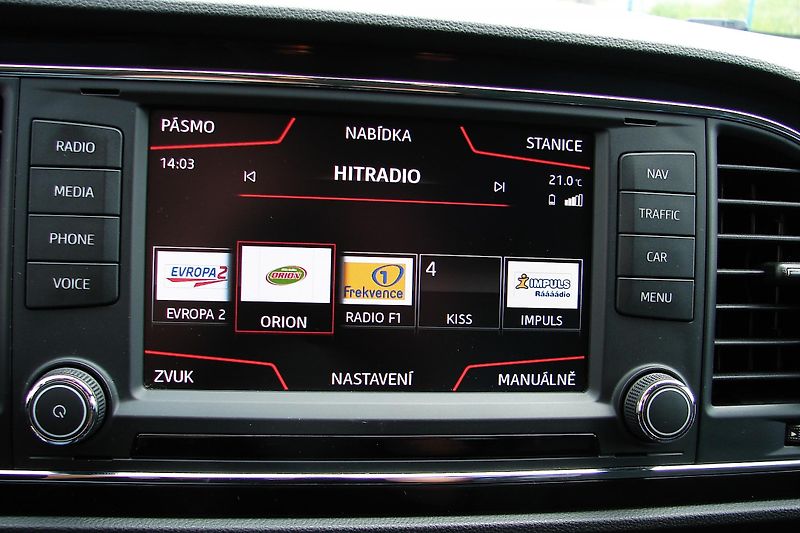 Seat Leon 1.6 TDi 110PS LED Navi-ZADÁN!  - fotka 25 z 42