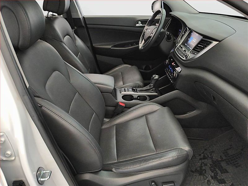 Hyundai Tucson (2017) 2.0 CRDi - fotka 9 z 18