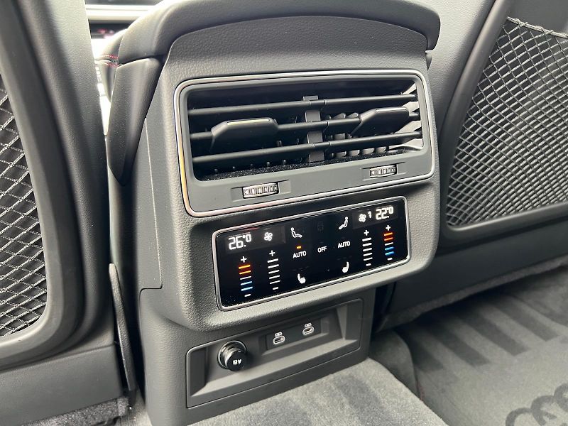Audi Q7 (2026) 50TDI WEBASTO PANO TAŽNÝ - fotka 23 z 36