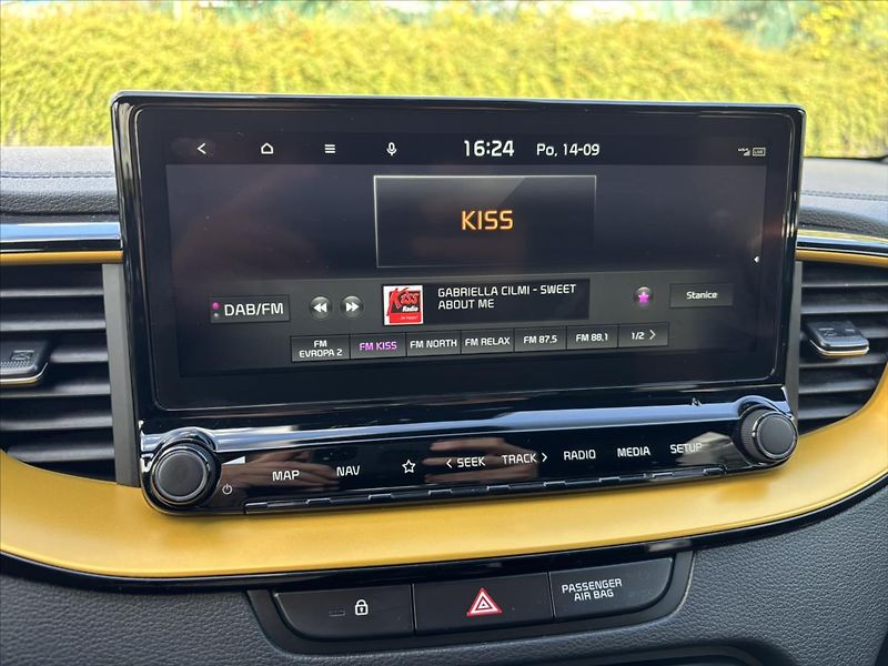 Kia XCeed 1,5 TGDi Spring Edition ZÁRUKA - fotka 24 z 46