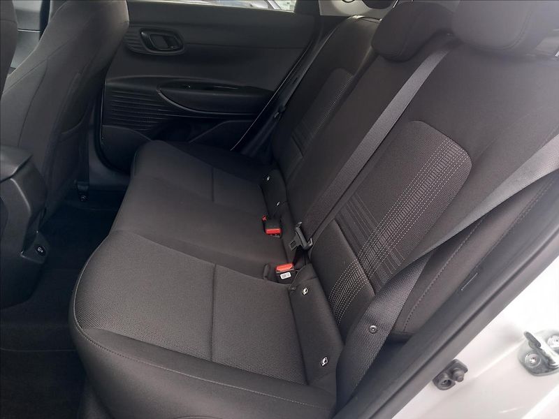 Hyundai Bayon 1,0 T-GDI SMART DCT - fotka 19 z 20
