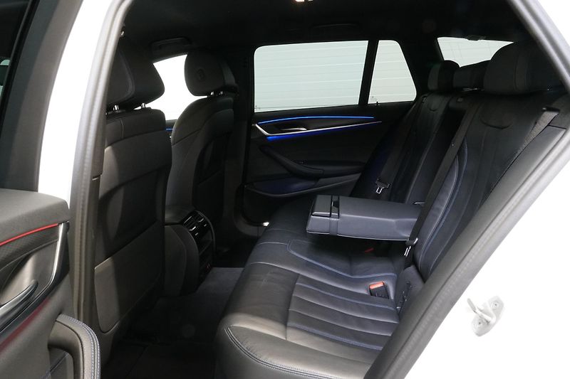 BMW Řada 5 520dxDrive,M-Packet,Tažné,ACC - fotka 20 z 37