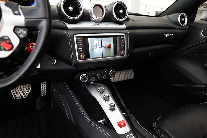 Ferrari California T - fotka 11 z 24