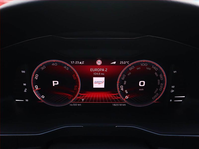 Škoda Superb (2022) Sportline 2.0 TDI - fotka 11 z 26