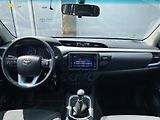 Toyota Hilux 2.4D, ČR, Active, tažné - náhled 11