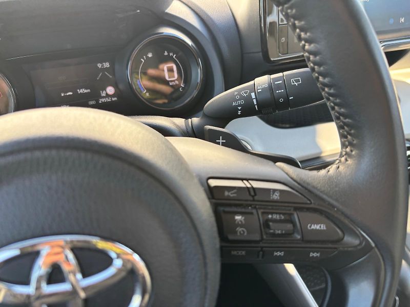 Toyota Yaris 1.5 Dynamic Force Executive AT - fotka 17 z 29