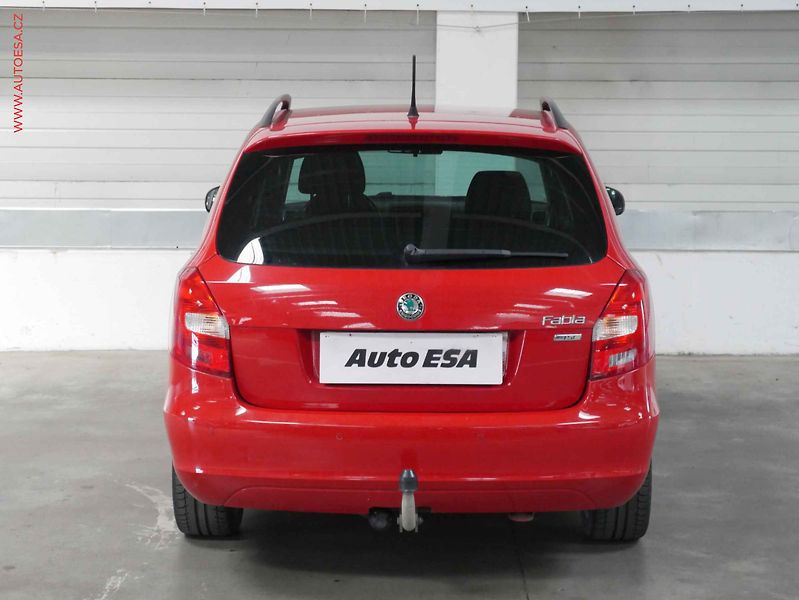 Škoda Fabia (2012) 1.2 TSI, AC. temp. - fotka 5 z 18