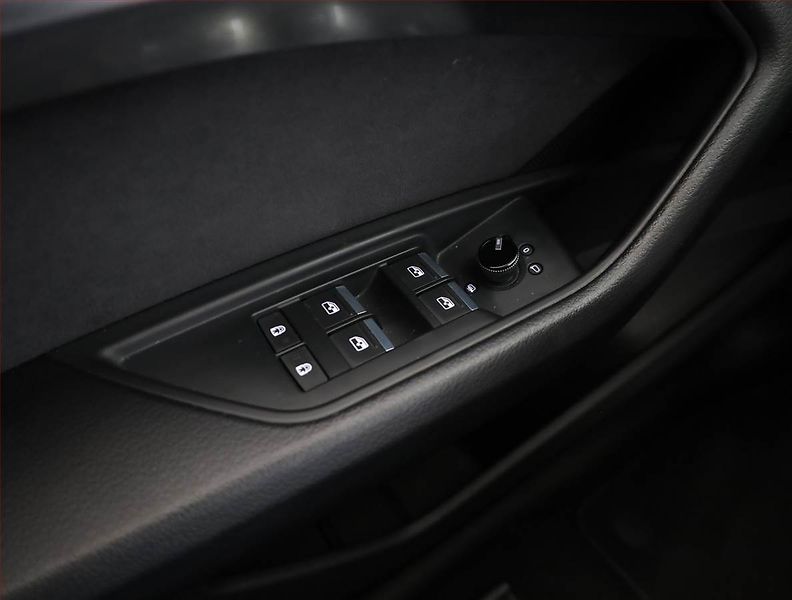 Audi e-tron (2022) 50 quattro, SoH 93% - fotka 16 z 20