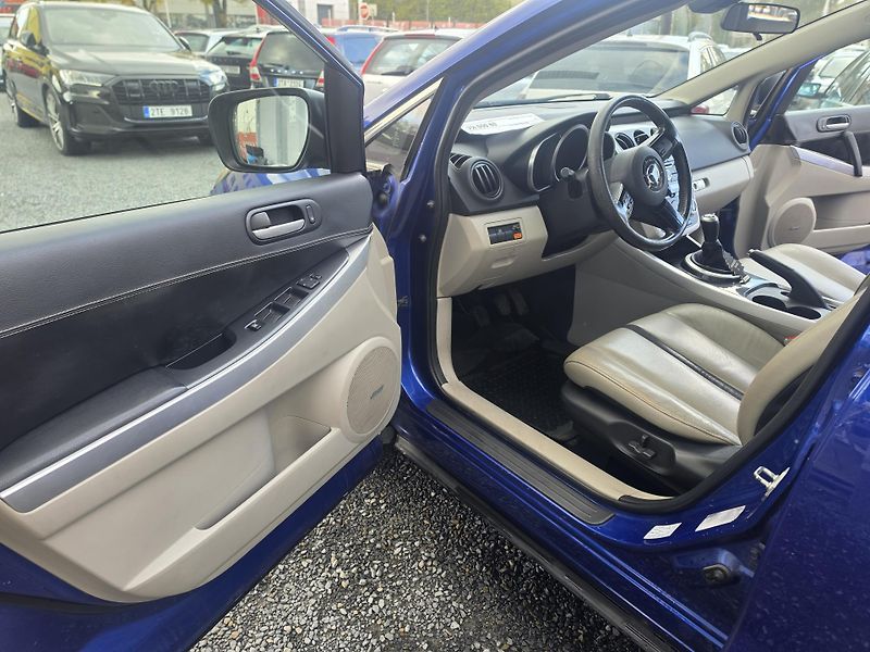 Mazda CX-7 2.3i 191kw Bose Xenon  - fotka 19 z 29