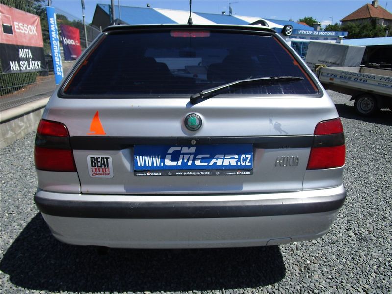 Škoda Felicia Combi 1.6MPi LX, Klima, 2. maj - fotka 5 z 40