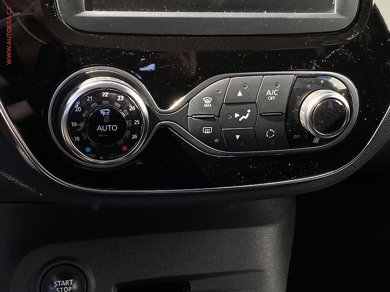 Renault Captur (2019) 1.3 TCe, ČR, Limited, navi, - fotka 13 z 18