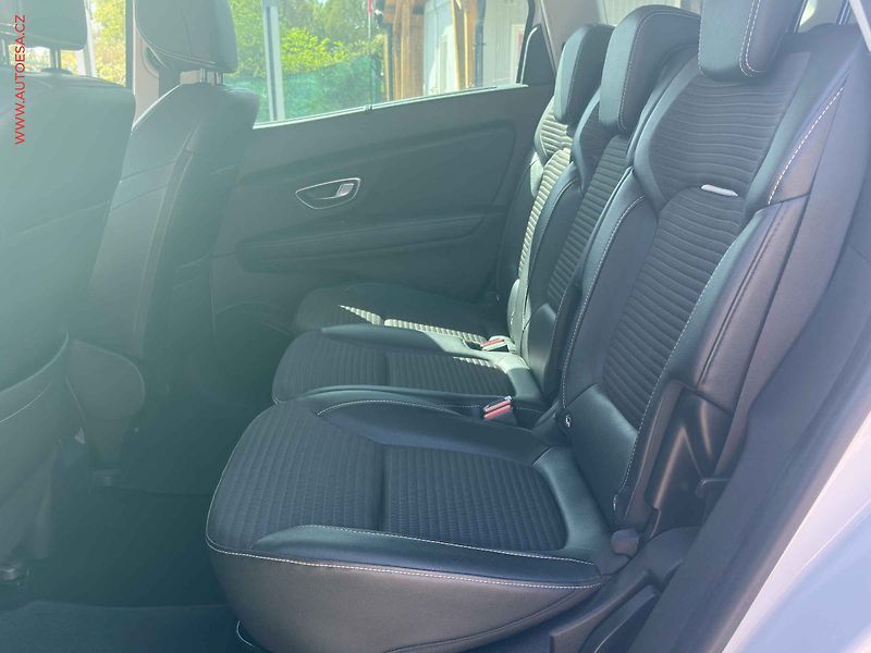 Renault Grand Scénic (2019) 1.7 dCI 7míst, 2.maj, AT - fotka 11 z 19