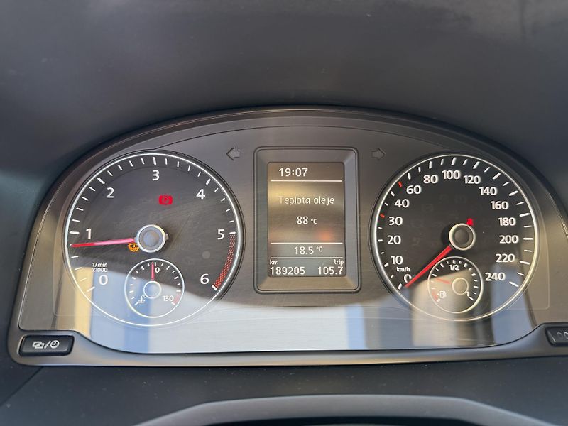 Volkswagen Caddy (2016) 2,0TDI LED 1MAJITEL r.1949 - fotka 46 z 76