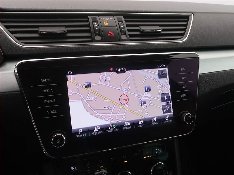 Škoda Superb (2019) Style 2.0 TDI, Automat - fotka 19 z 19
