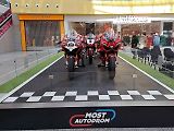Výstava motocyklů Ducati je k vidění v obchodním centru Olympia Brno v Modřicích. Návštěvníci centra si mohou prohlédnout celkem šestatřicet exponátů, od nejstaršího z roku 1949 po nejnovější.
