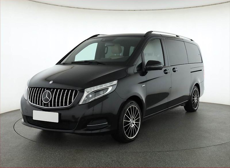 Mercedes-Benz Třídy V (2017) Exclusive 250 d 4MATIC - fotka 2 z 19