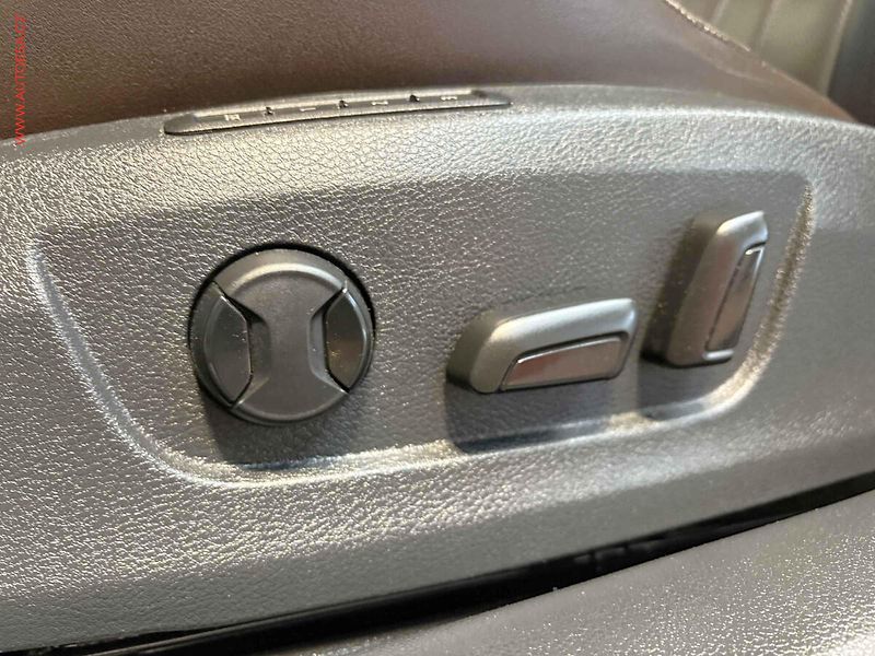 Škoda Superb (2017) 2.0TDi, DSG, webasto - fotka 13 z 17