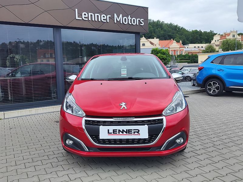 Peugeot 208 1.2 PureTech/61kW SIGNATURE - fotka 2 z 26