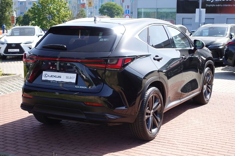 Lexus NX 350h NX350h Prestige 4x4 - fotka 5 z 36