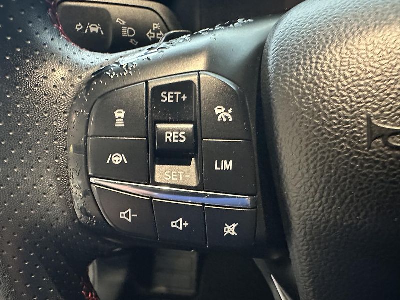 Ford Focus ST-Line 1.5 EcoBoost 150k aut  - fotka 15 z 30