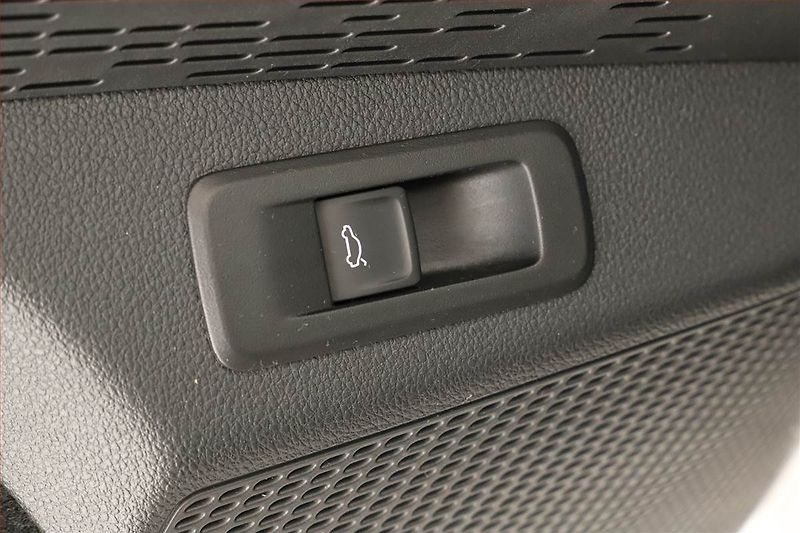 Škoda Octavia (2025) 1.5 eTSI mHEV, Sportline - fotka 10 z 21