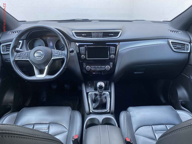 Nissan Qashqai (2020) 1.3TCe, 2.maj,ČR, Klima - fotka 8 z 18