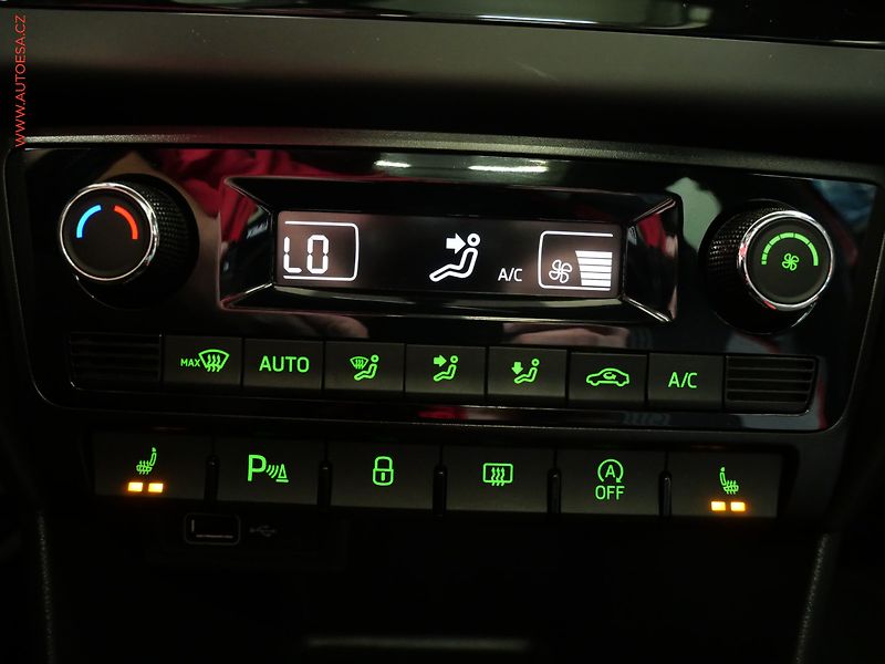 Škoda Rapid (2018) 1.0TSi, 1.maj,ČR, Xenon - fotka 18 z 24