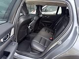 Volvo V60 CC D4 AWD // B&W // REZERVACE - náhled 13