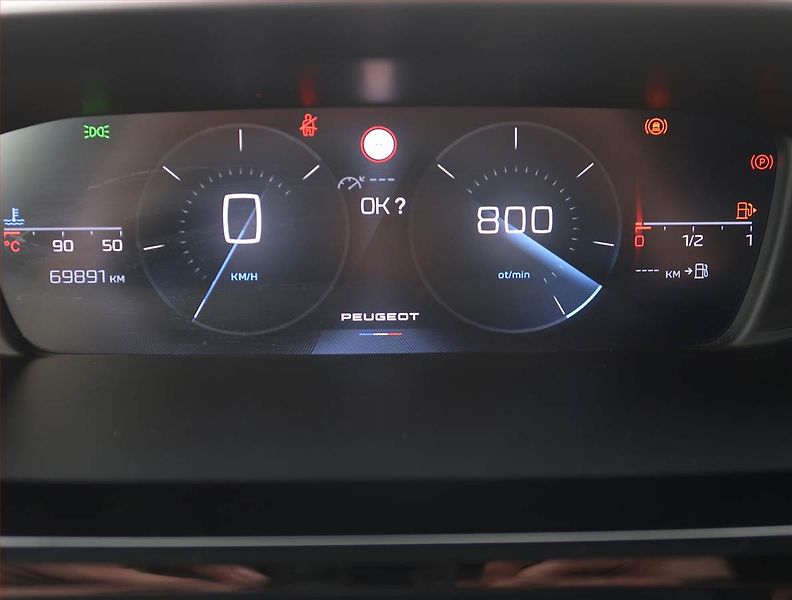 Peugeot 308 (2022) 1.2 PureTech, Serv.kniha, Kůže - fotka 11 z 23