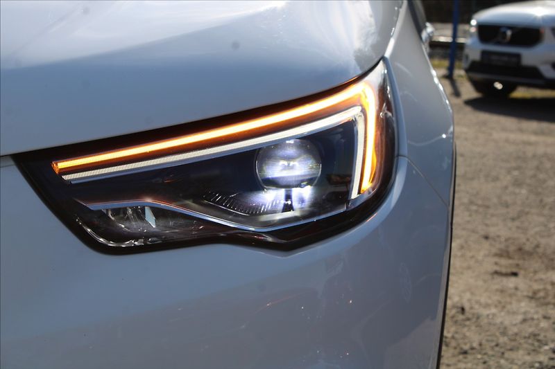 Opel Grandland X 1,5 CDTi  1.MAJ,A/T,INNOVATION - fotka 37 z 42