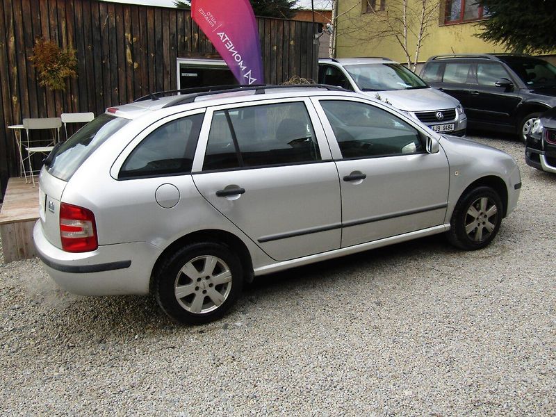 Škoda Fabia (2004) 1.4 TDI 55kW - fotka 10 z 36