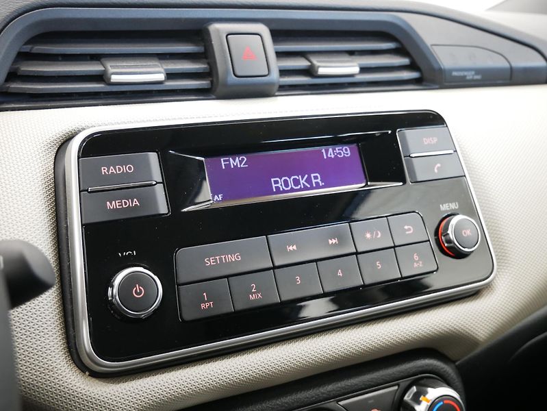 Nissan Micra - fotka 18 z 23