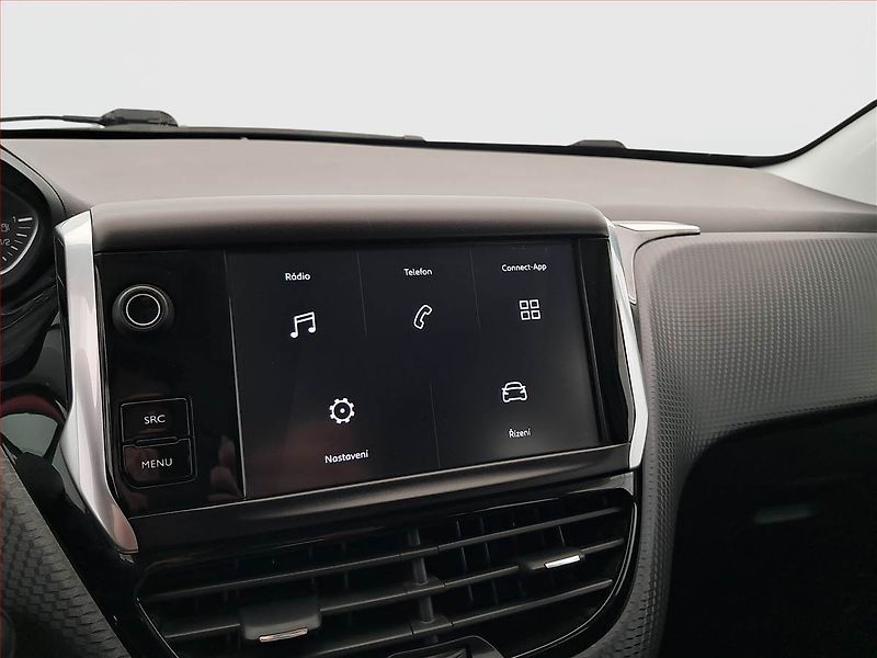 Peugeot 2008 (2018) Active 1.2 PureTech, ČR,1.maj - fotka 12 z 17