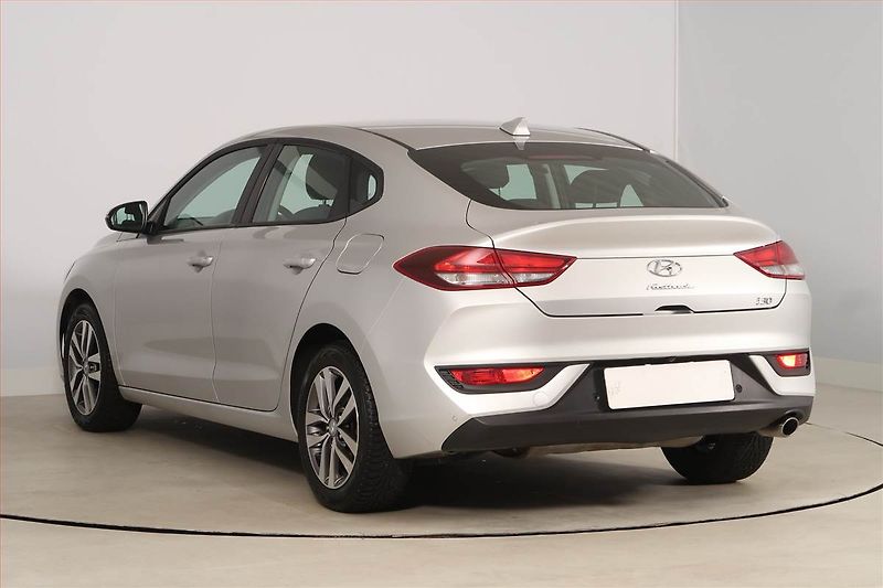 Hyundai i30 (2020) Komfort 1.0 T-GDI, ČR,1.maj - fotka 4 z 17